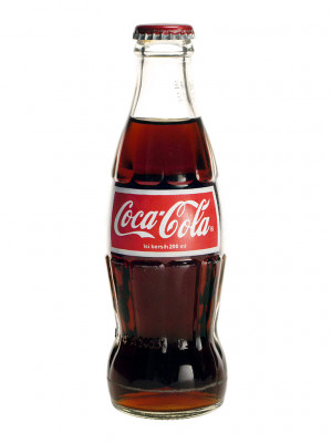 768px-CocaColaBottle_background_free.jpg