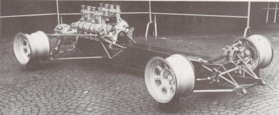 De_Tomaso_P70_chassis_at_Turin_Motor_Show_in_November_1965.jpg